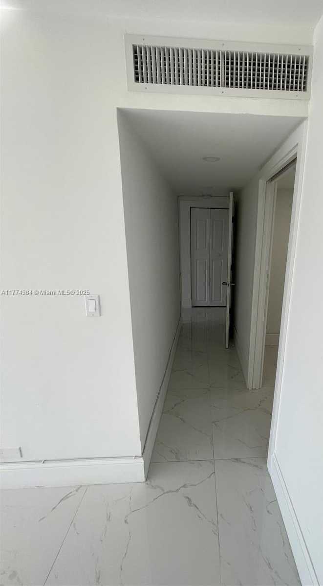 Small Image of 10101 EAST BAY HARBOR DR #201, Bay Harbor Islands Number 17