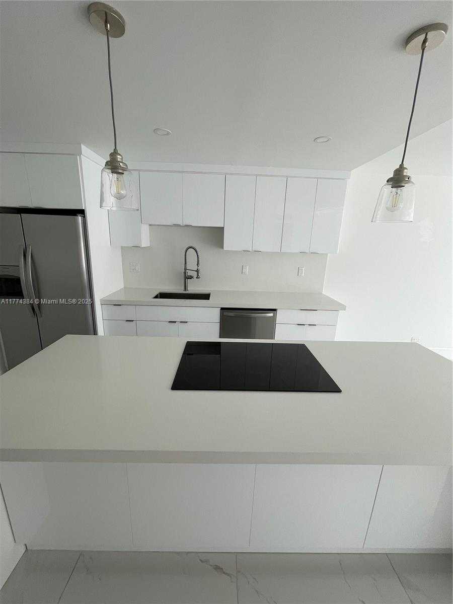 Small Image of 10101 EAST BAY HARBOR DR #201, Bay Harbor Islands Number 2
