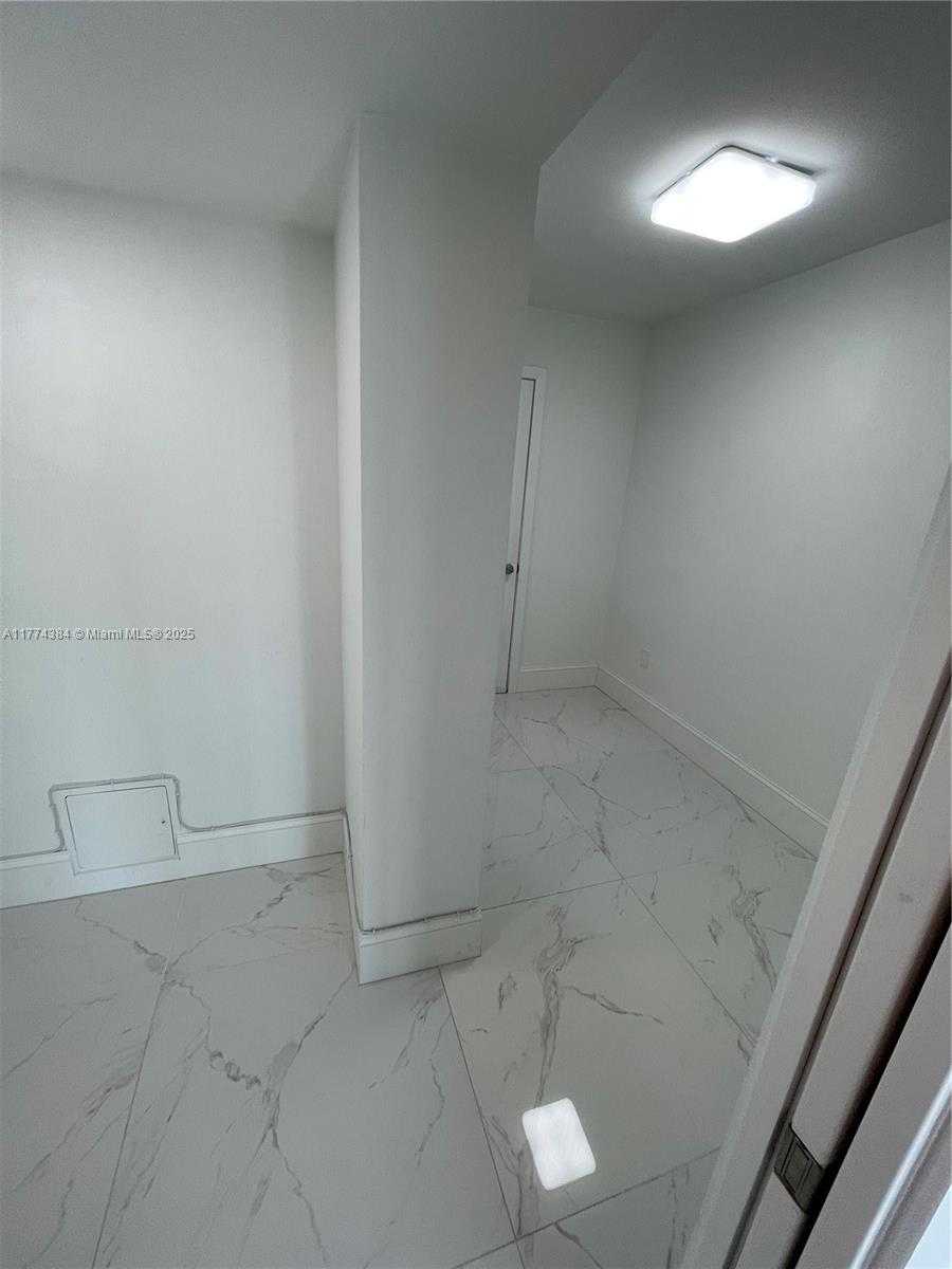 Small Image of 10101 EAST BAY HARBOR DR #201, Bay Harbor Islands Number 24