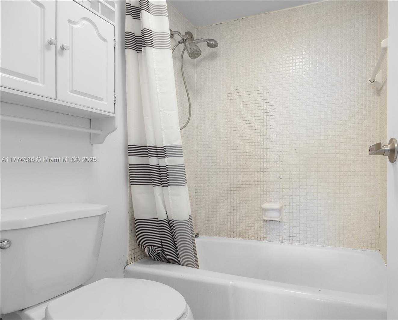 Small Image of 2899 COLLINS AVE #642, Miami Beach Number 12