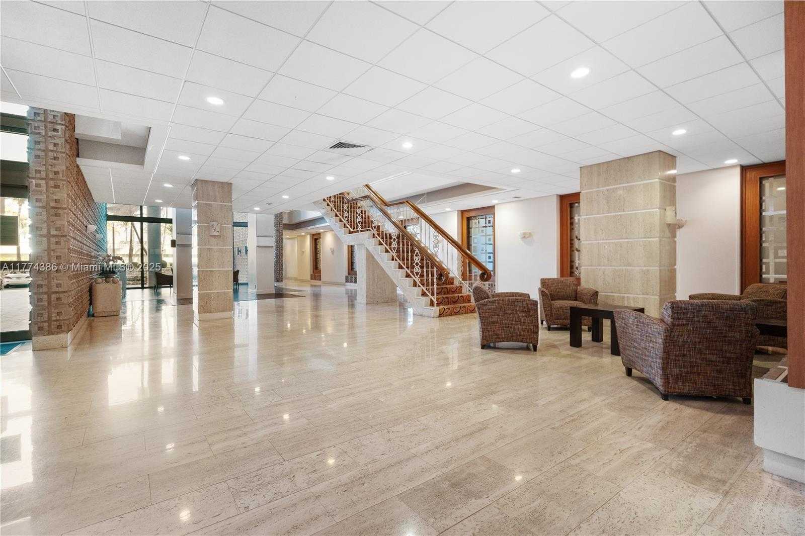 Small Image of 2899 COLLINS AVE #642, Miami Beach Number 16