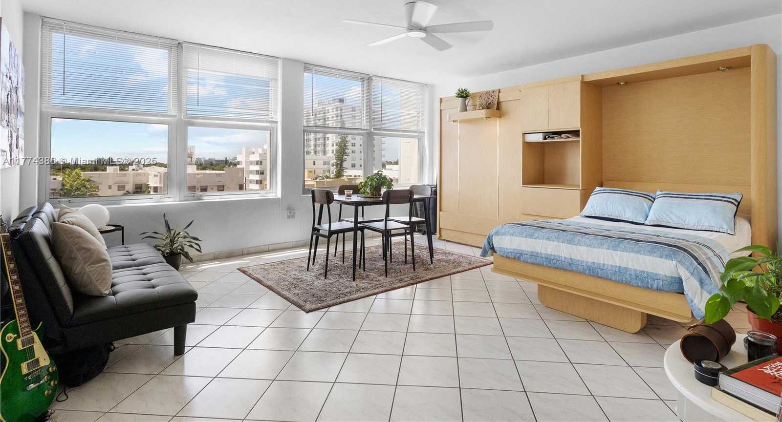 Small Image of 2899 COLLINS AVE #642, Miami Beach Number 2