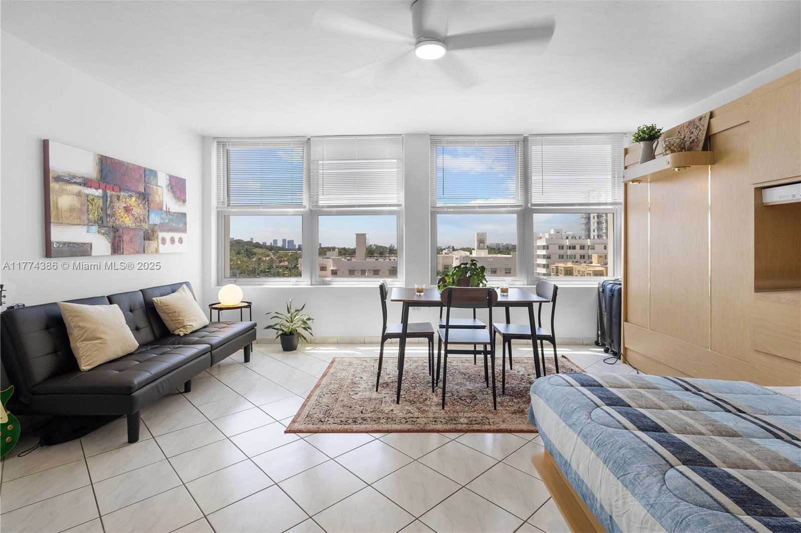Small Image of 2899 COLLINS AVE #642, Miami Beach Number 5