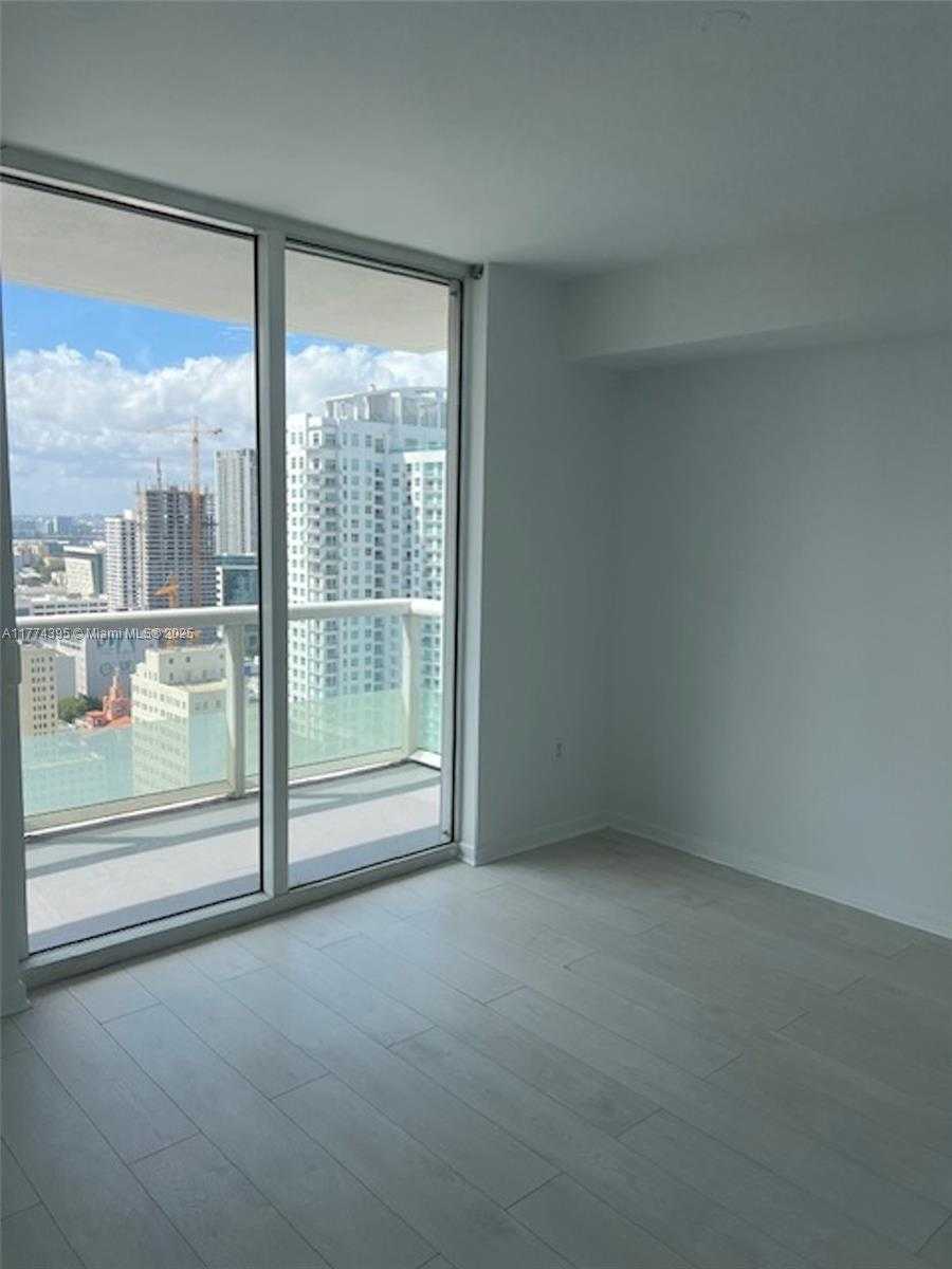 Small Image of 50 BISCAYNE BLVD #3407, Miami Number 2