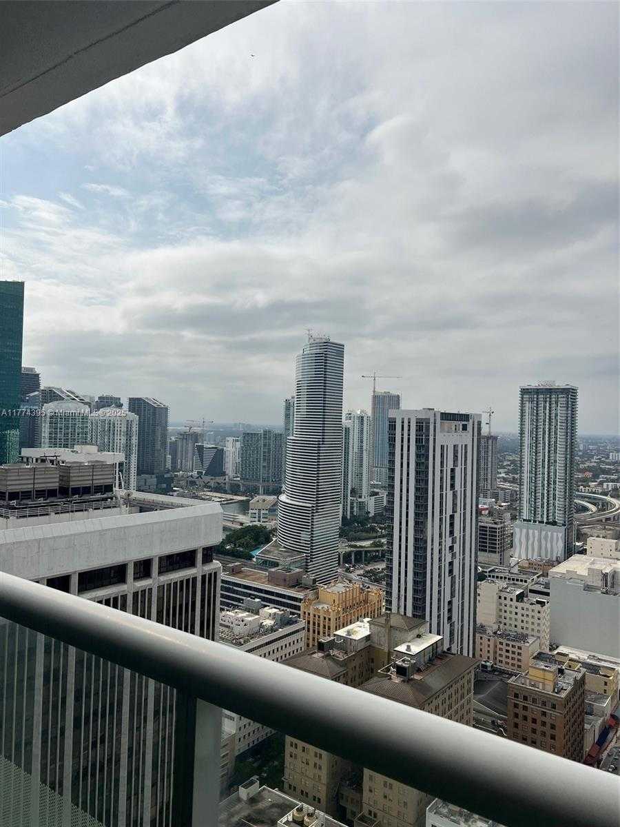 Small Image of 50 BISCAYNE BLVD #3407, Miami Number 7