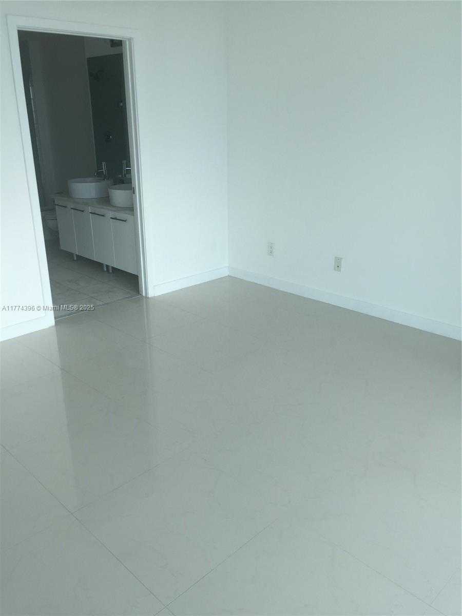 Small Image of 888 BISCAYNE BLVD #1510, Miami Number 15