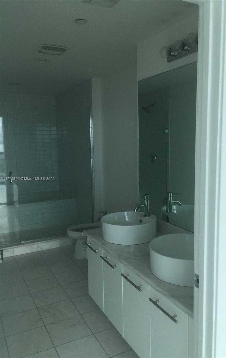 Small Image of 888 BISCAYNE BLVD #1510, Miami Number 16
