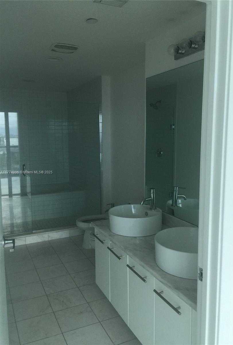 Small Image of 888 BISCAYNE BLVD #1510, Miami Number 17