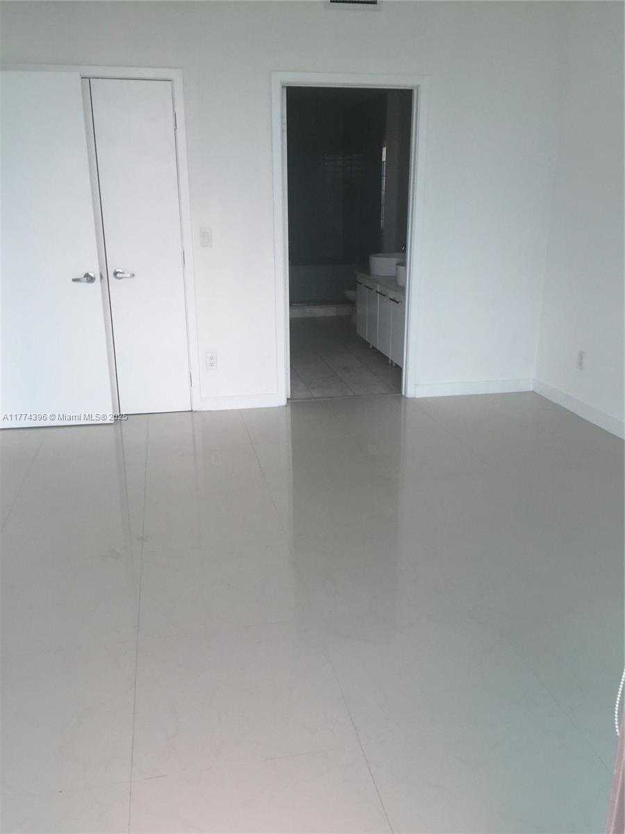 Small Image of 888 BISCAYNE BLVD #1510, Miami Number 20