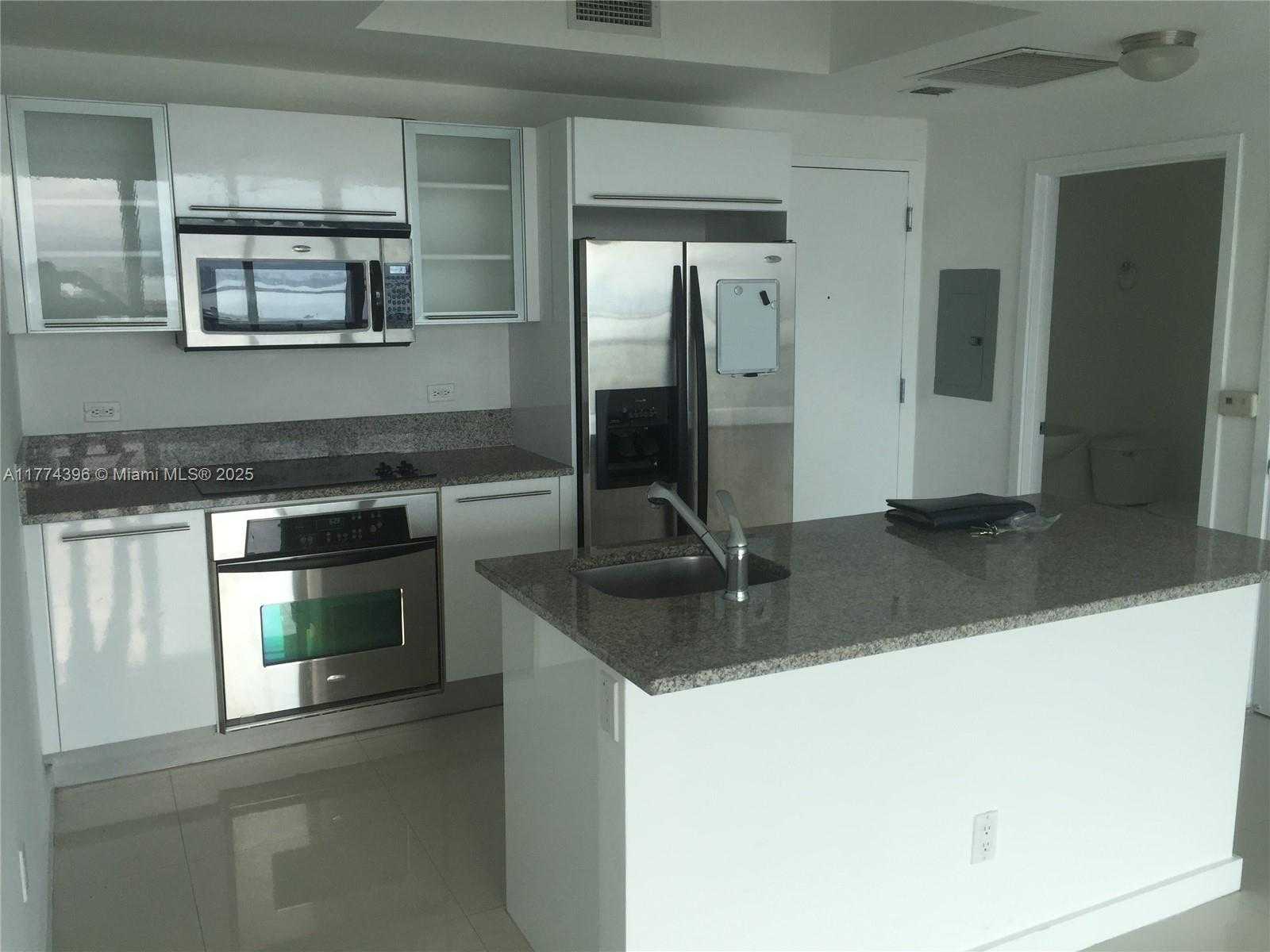 Small Image of 888 BISCAYNE BLVD #1510, Miami Number 5