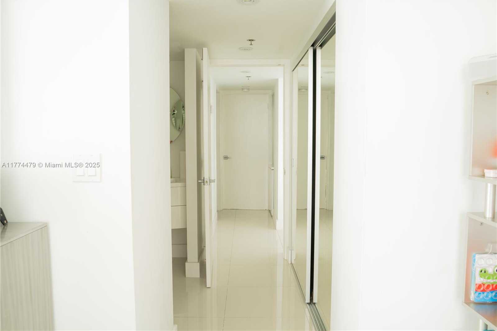 Small Image of 20515 EAST COUNTRY CLUB DR #548, Aventura Number 21