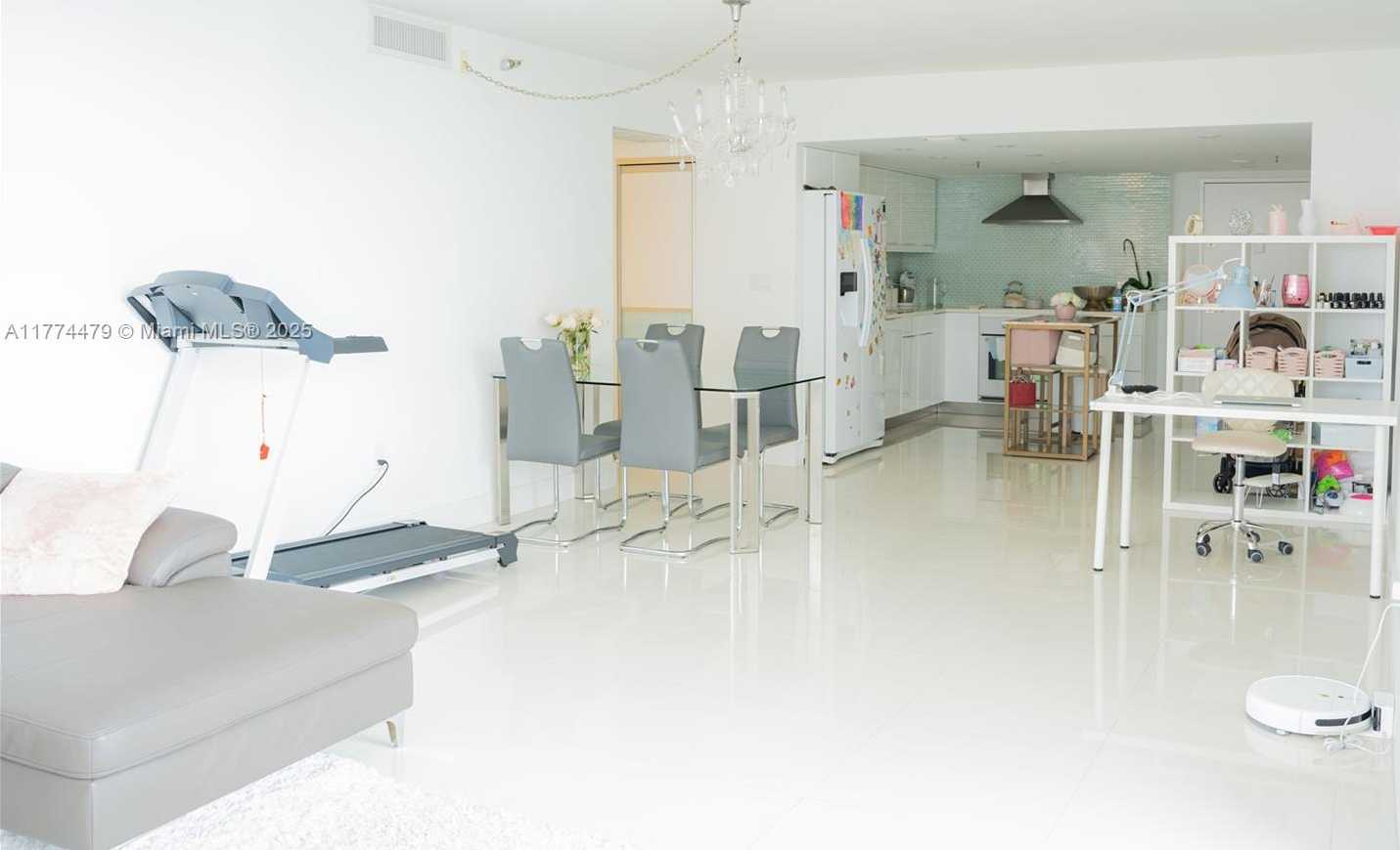 Small Image of 20515 EAST COUNTRY CLUB DR #548, Aventura Number 7