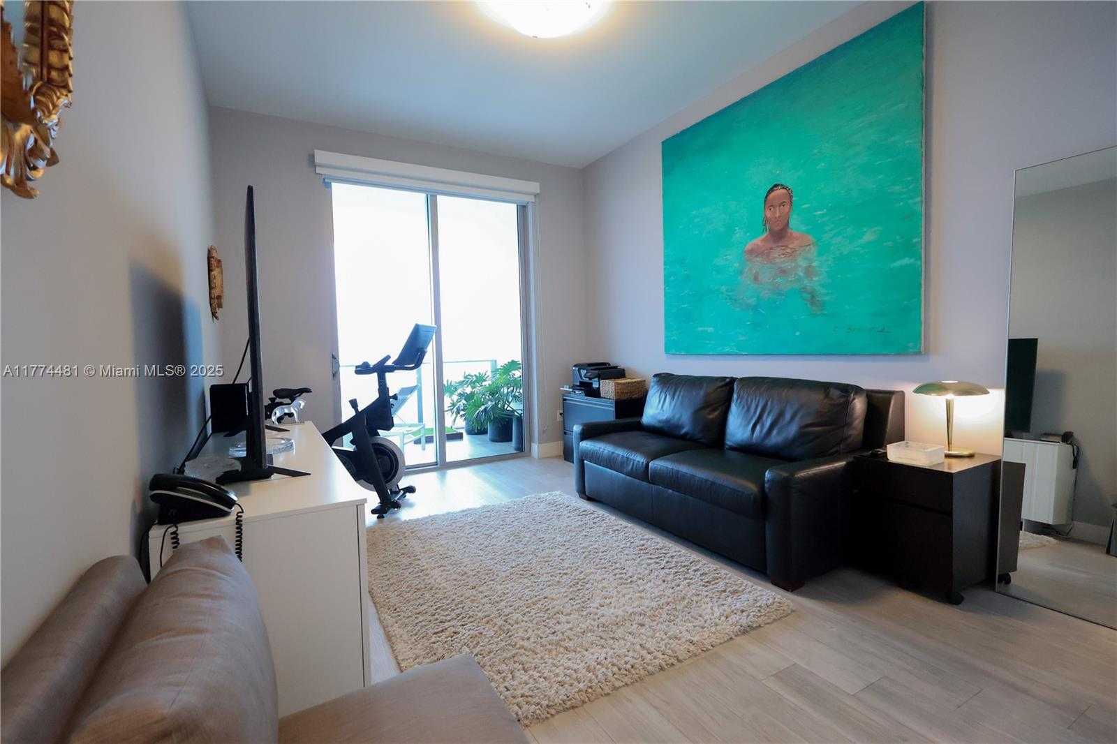 Small Image of 17301 BISCAYNE BLVD #LPH4, North Miami Beach Number 19