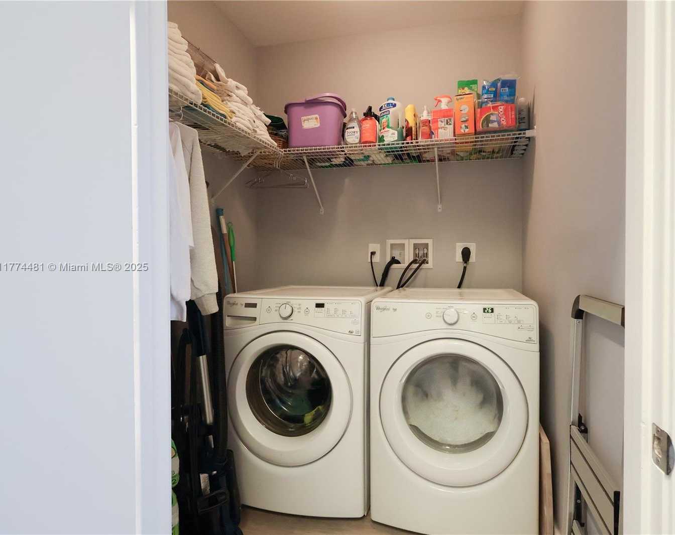 Small Image of 17301 BISCAYNE BLVD #LPH4, North Miami Beach Number 45