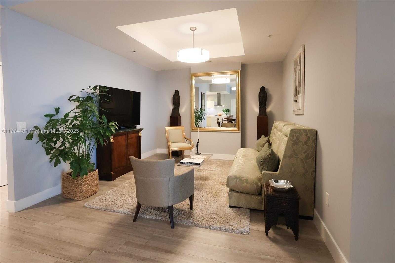 Small Image of 17301 BISCAYNE BLVD #LPH4, North Miami Beach Number 6