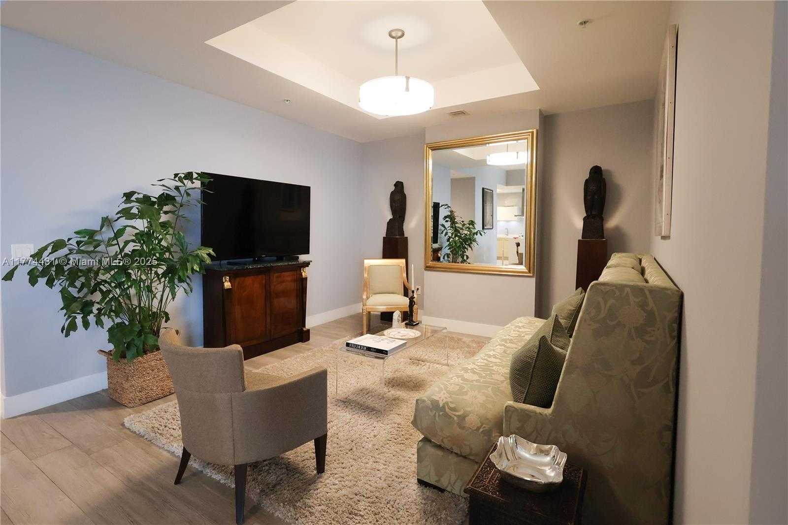 Small Image of 17301 BISCAYNE BLVD #LPH4, North Miami Beach Number 7