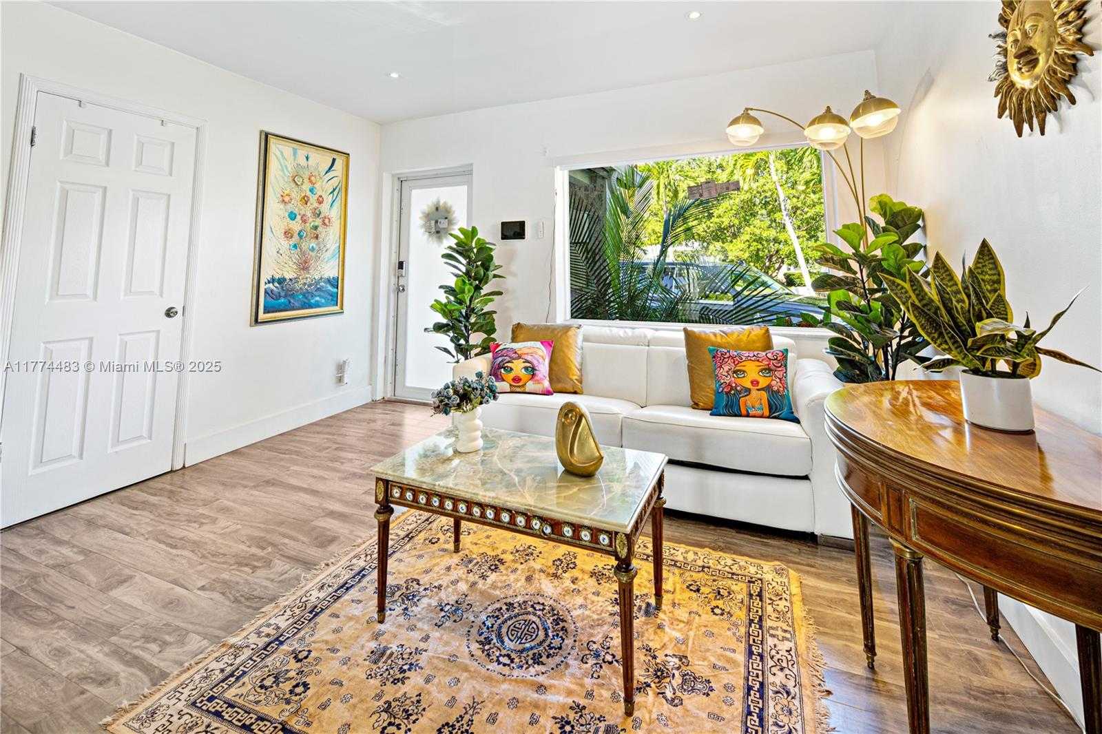 Small Image of 1460 MARSEILLE DR, Miami Beach Number 22