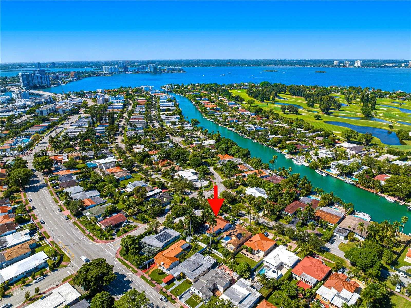Small Image of 1460 MARSEILLE DR, Miami Beach Number 30