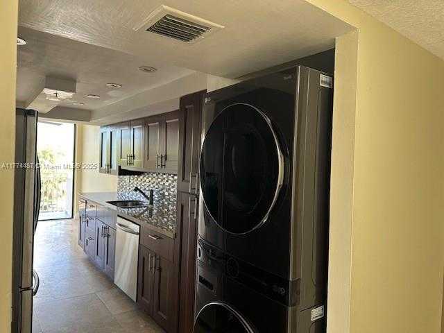 Small Image of 210 174TH ST #419, Sunny Isles Beach Number 6