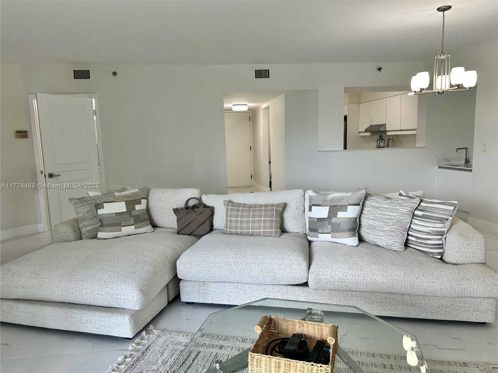 Small Image of 8925 COLLINS AVE #2J, Surfside Number 11