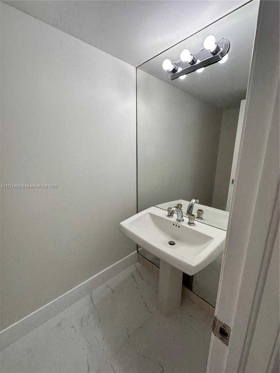 Small Image of 8925 COLLINS AVE #2J, Surfside Number 13