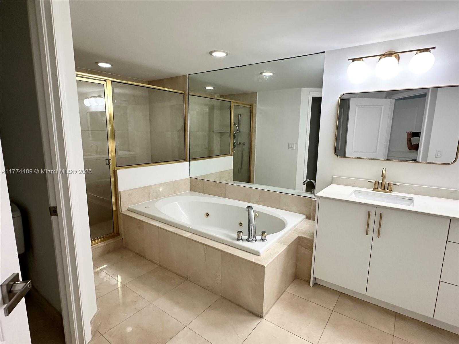 Small Image of 8925 COLLINS AVE #2J, Surfside Number 20