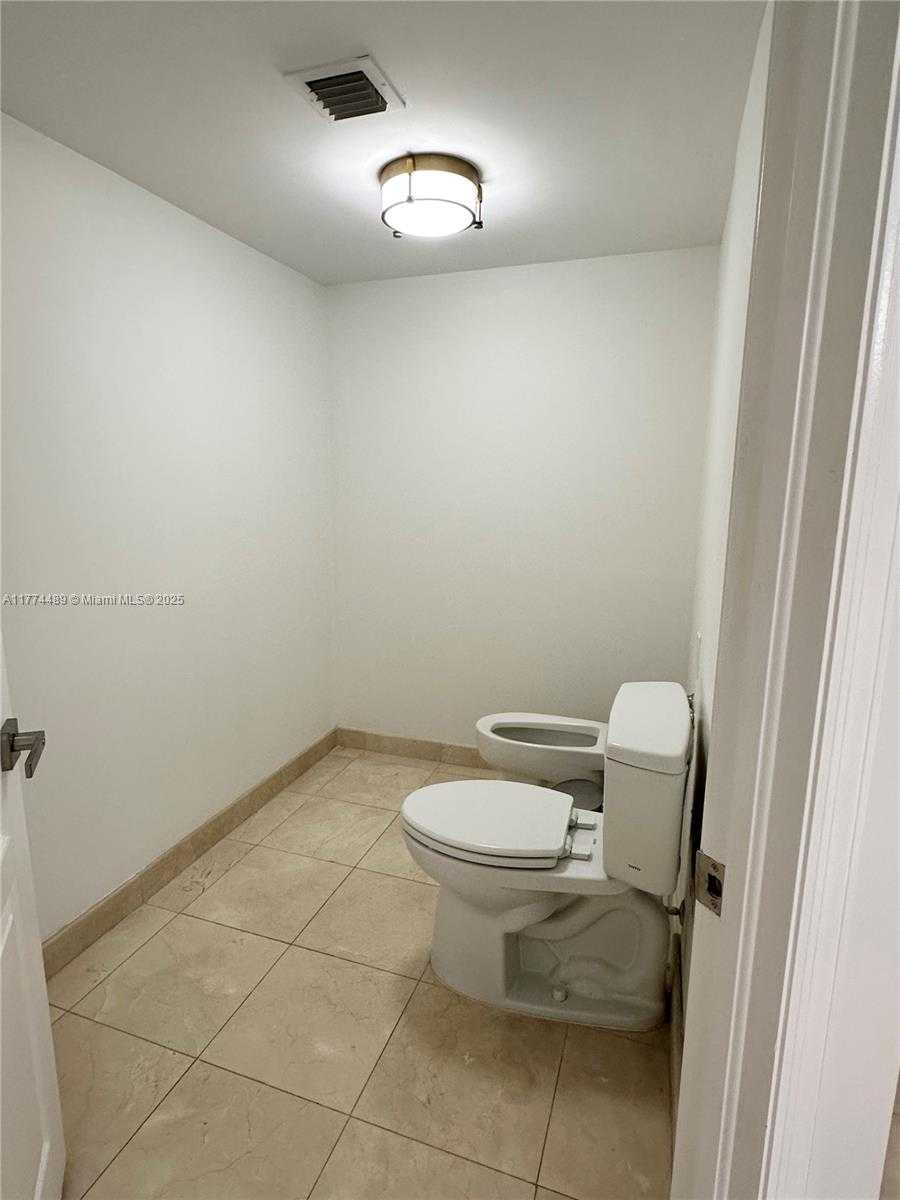 Small Image of 8925 COLLINS AVE #2J, Surfside Number 21