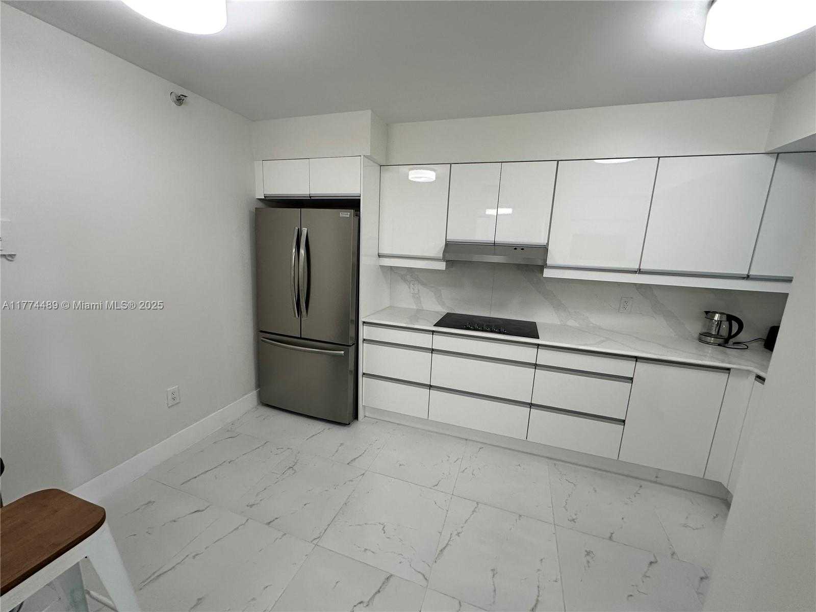 Small Image of 8925 COLLINS AVE #2J, Surfside Number 6