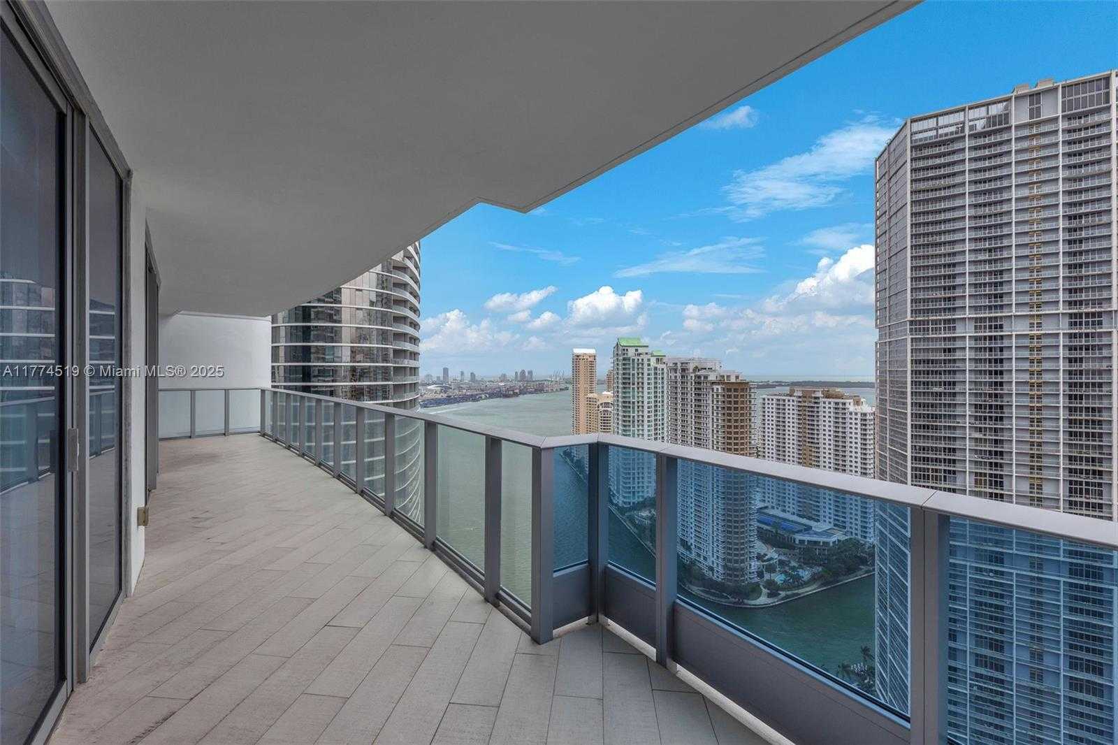 Small Image of 200 BISCAYNE BOULEVARD WAY #3908, Miami Number 24