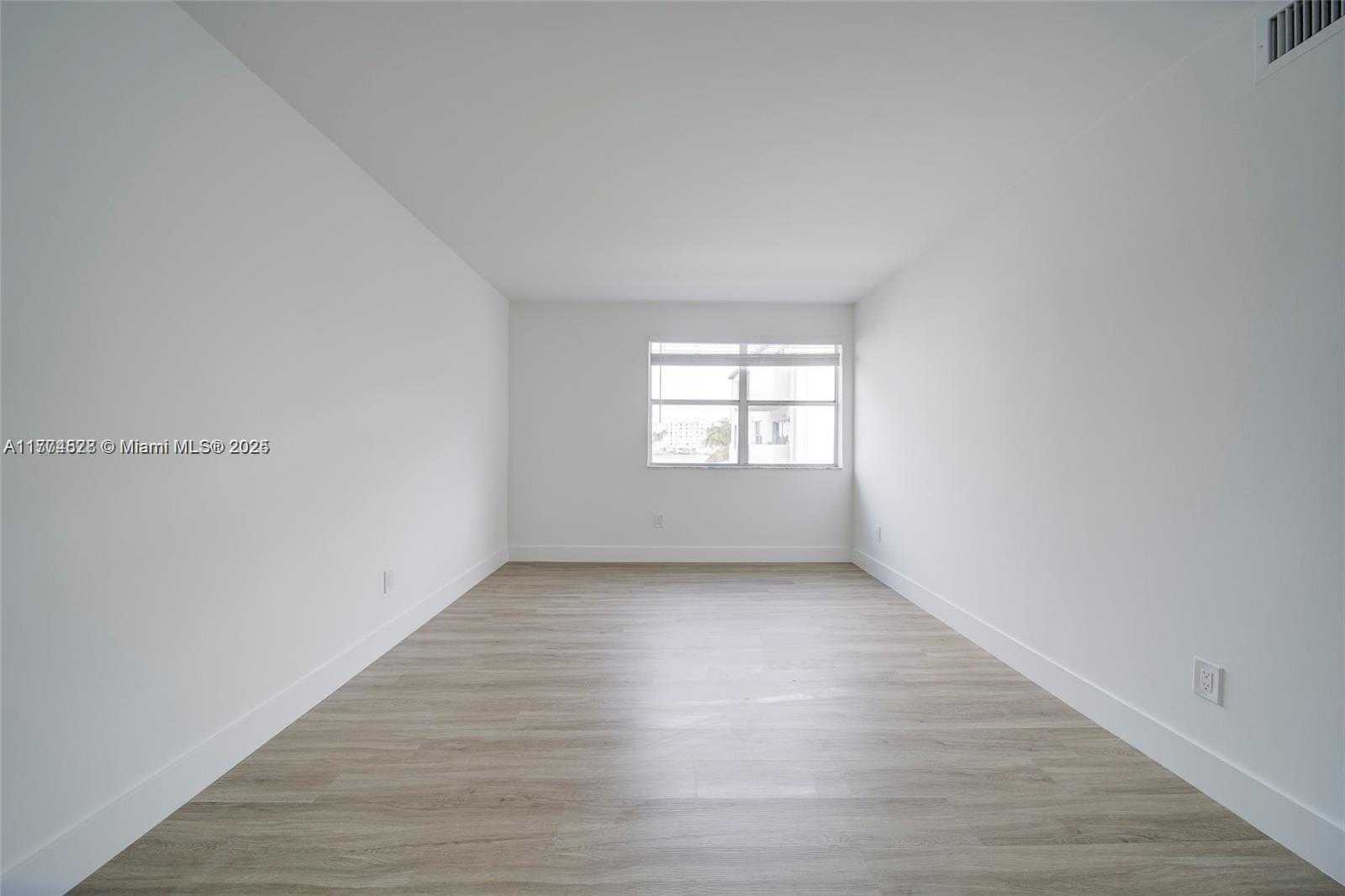 Small Image of 5501 NORTH WEST 7TH ST #E314, Miami Number 10