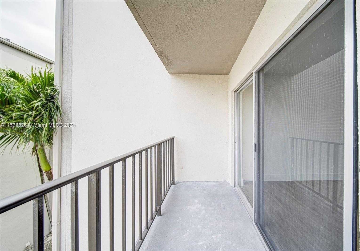 Small Image of 5501 NORTH WEST 7TH ST #E314, Miami Number 6