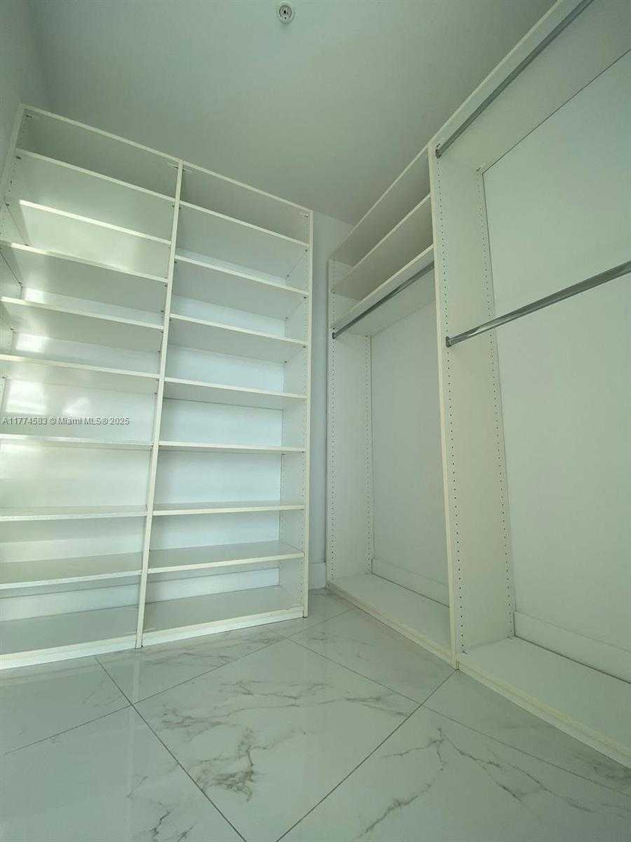 Small Image of 92 SOUTH WEST 3RD ST #5206, Miami Number 11