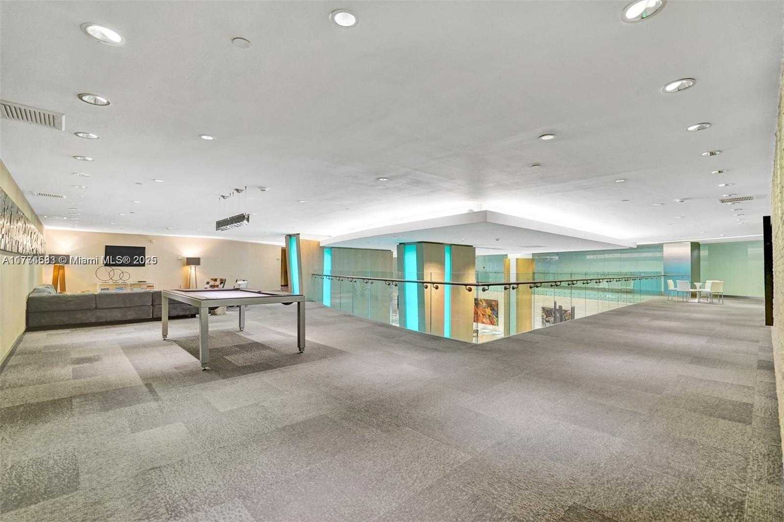 Small Image of 92 SOUTH WEST 3RD ST #5206, Miami Number 18
