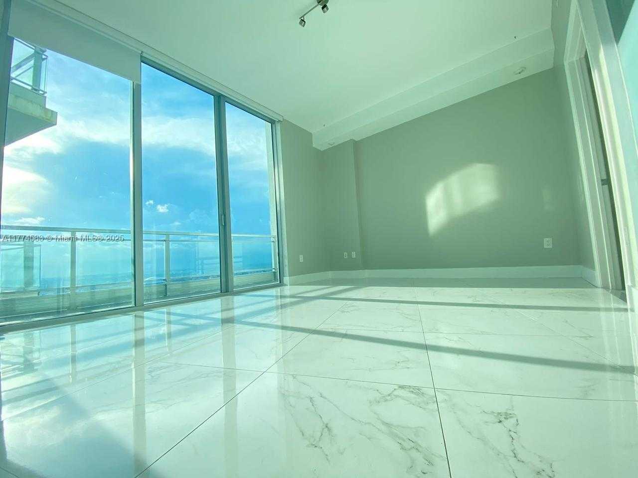 Small Image of 92 SOUTH WEST 3RD ST #5206, Miami Number 3