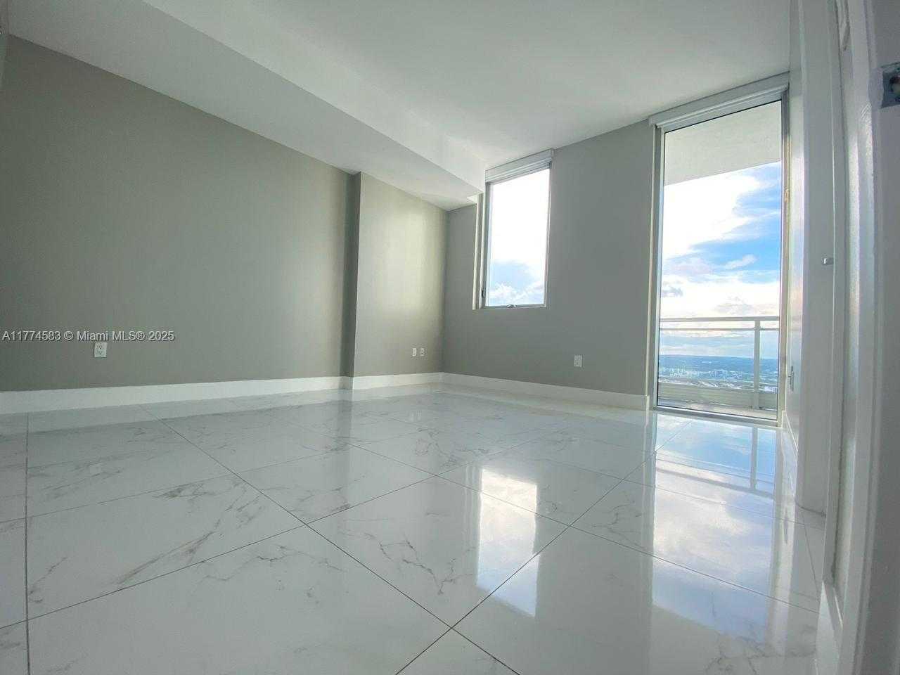 Small Image of 92 SOUTH WEST 3RD ST #5206, Miami Number 4