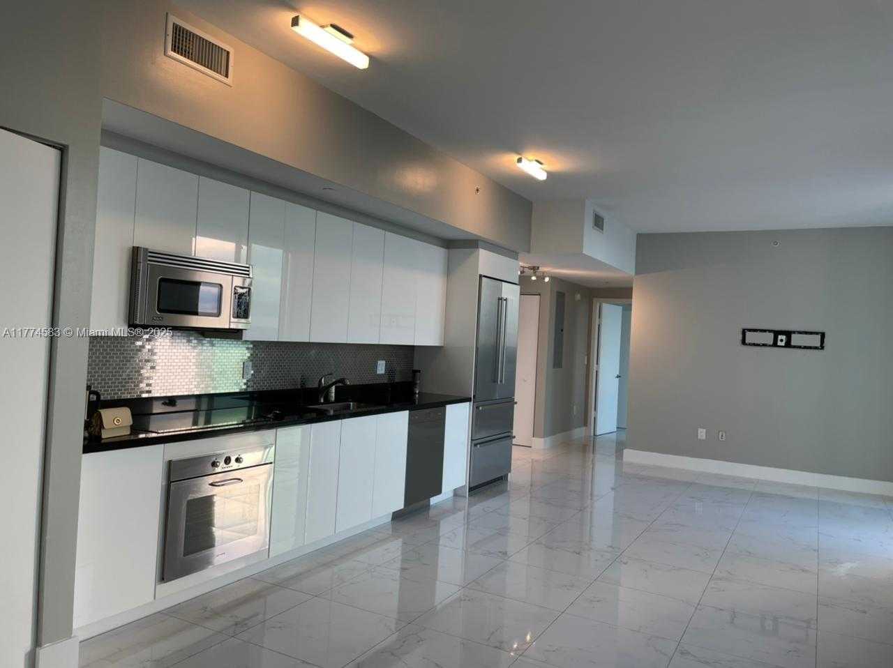 Small Image of 92 SOUTH WEST 3RD ST #5206, Miami Number 5