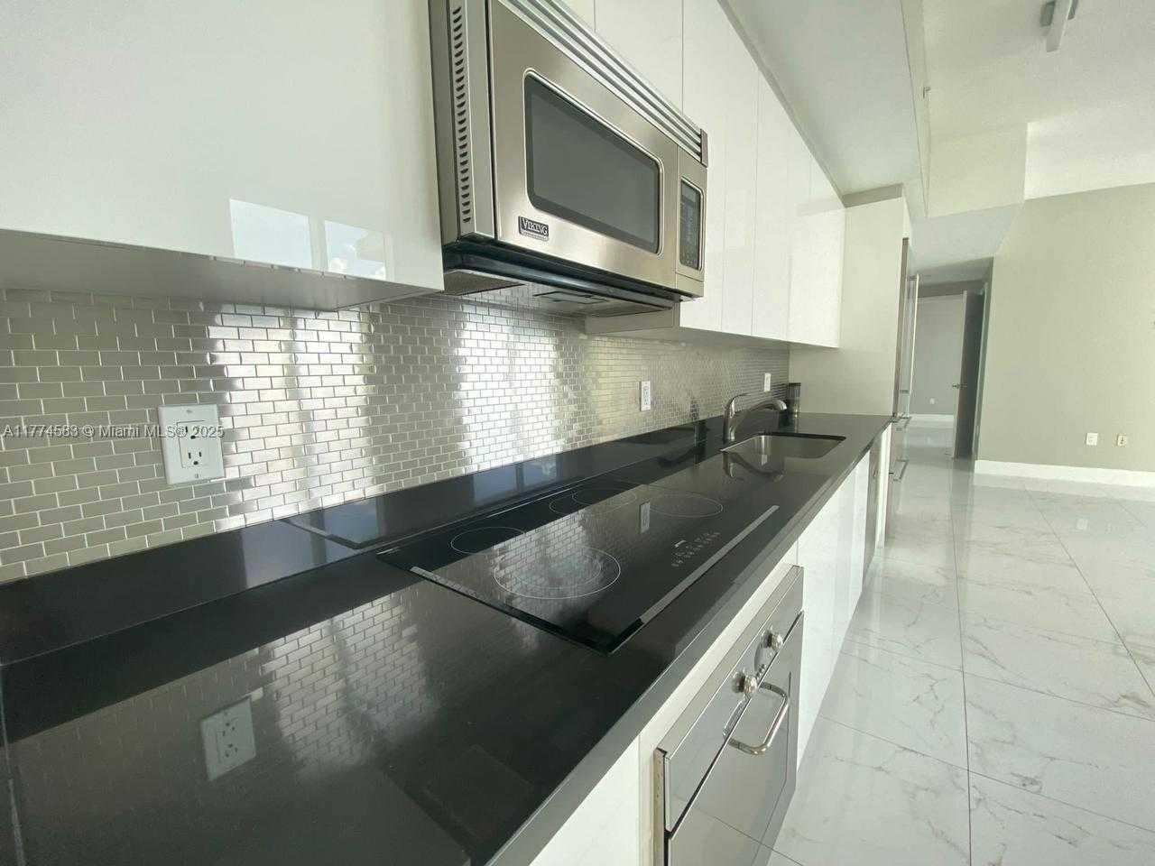 Small Image of 92 SOUTH WEST 3RD ST #5206, Miami Number 6