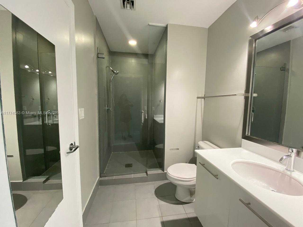Small Image of 92 SOUTH WEST 3RD ST #5206, Miami Number 8