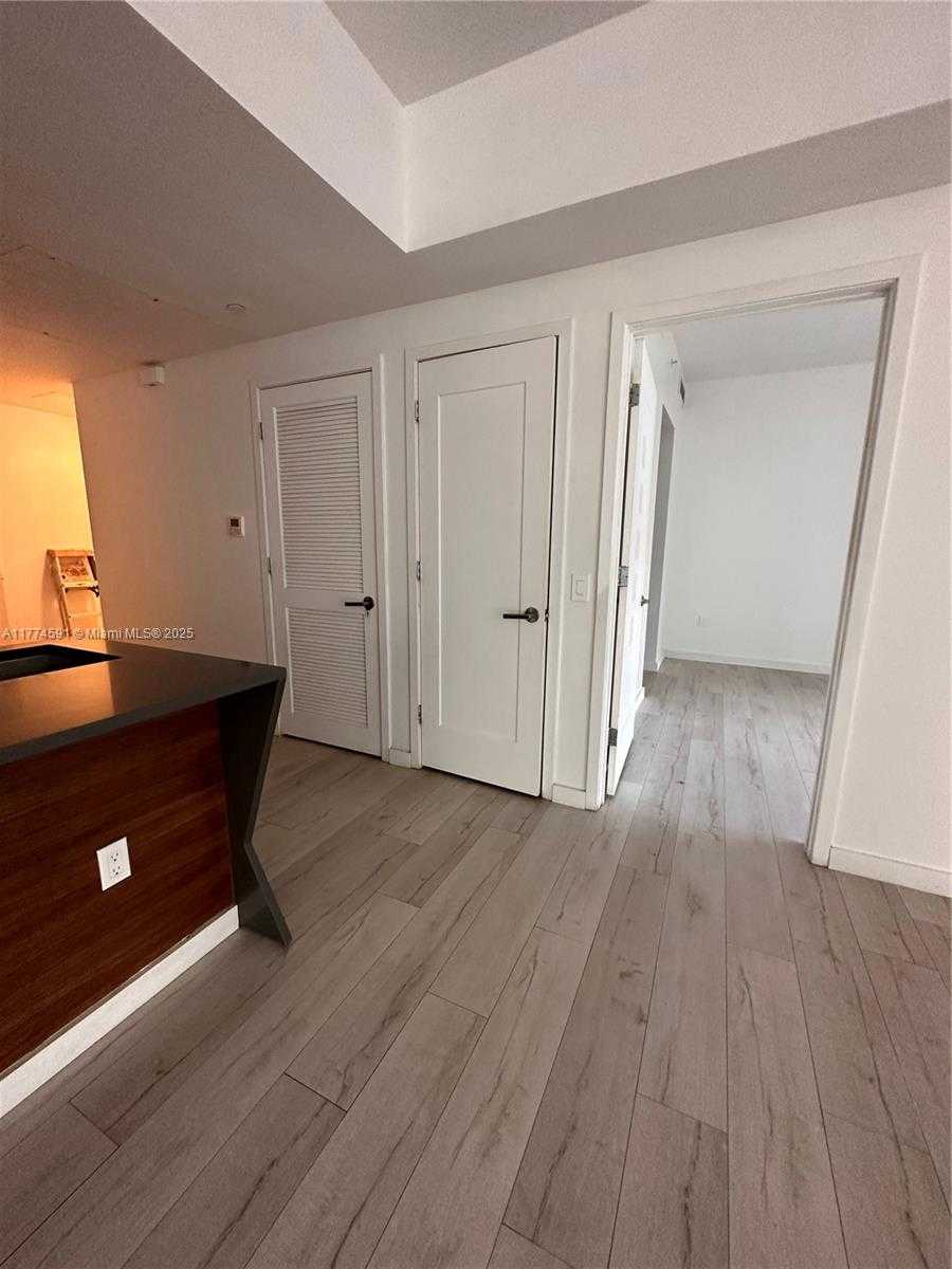 Small Image of 601 NORTH EAST 27TH ST #1202, Miami Number 23