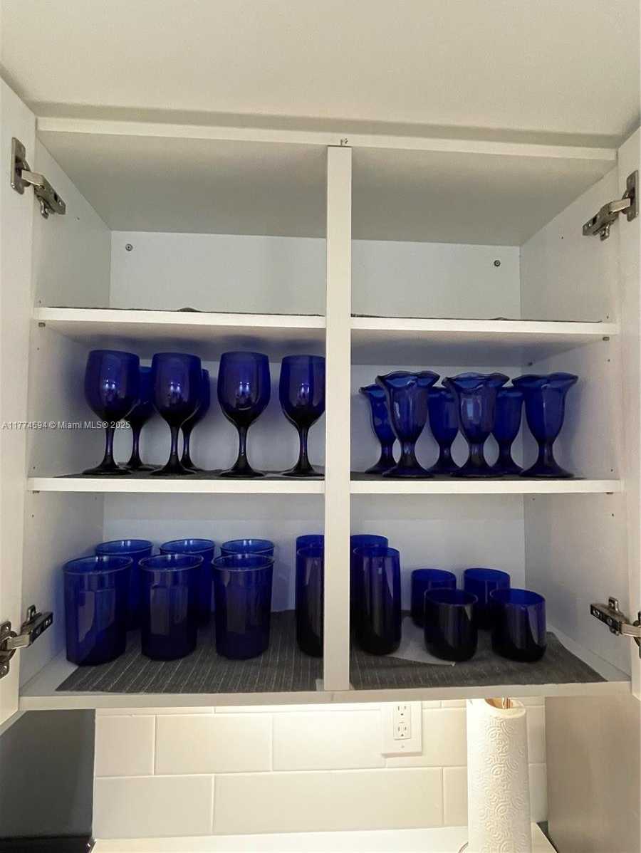 Small Image of 6917 COLLINS AVE #1008, Miami Beach Number 20
