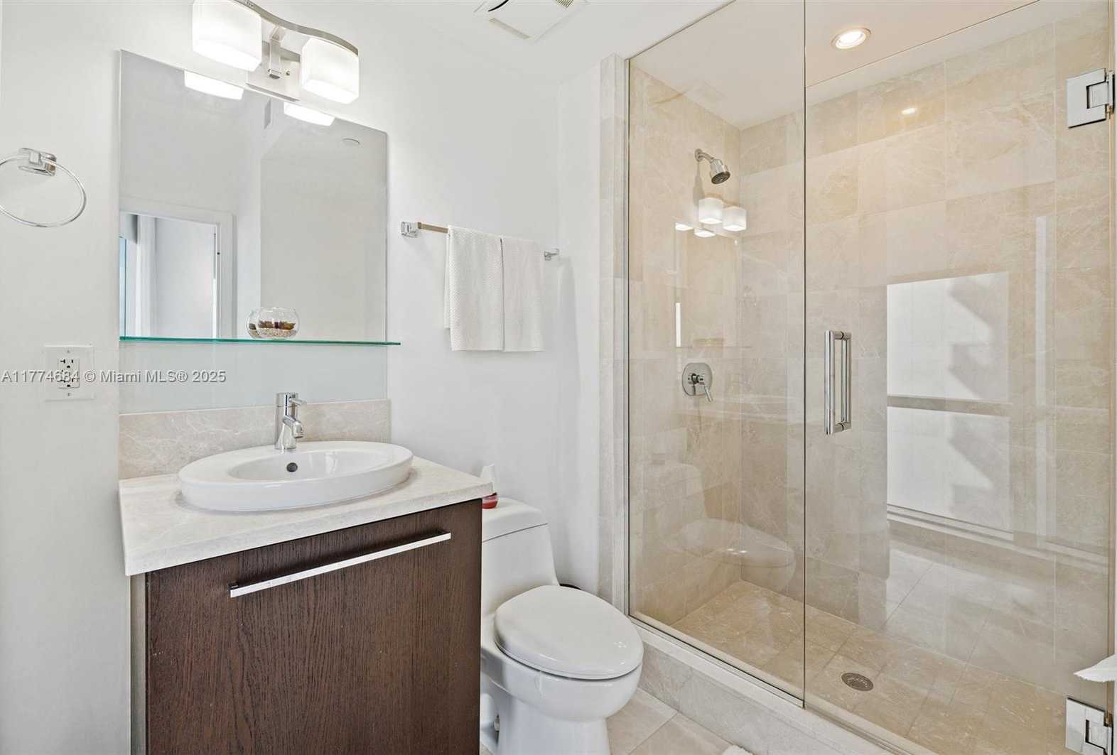 Small Image of 17121 COLLINS AVE #2108, Sunny Isles Beach Number 23