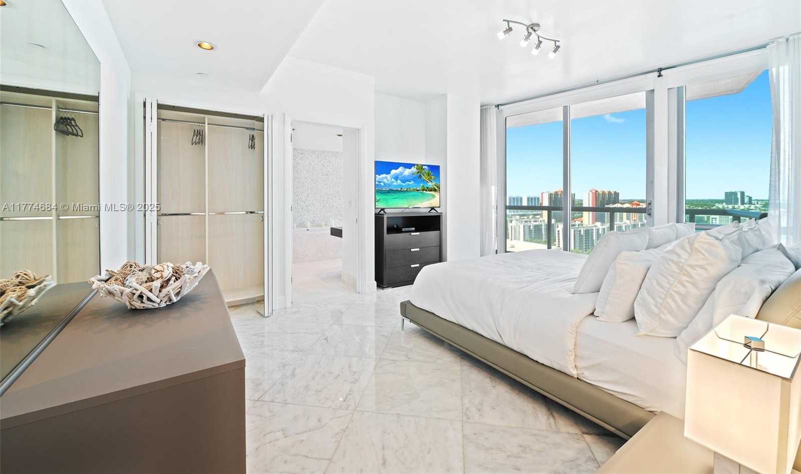 Small Image of 17121 COLLINS AVE #2108, Sunny Isles Beach Number 26