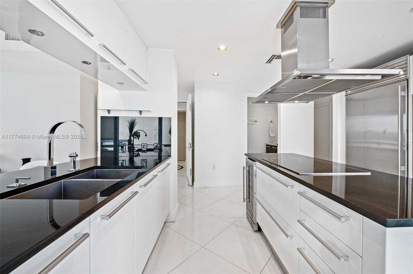 Small Image of 17121 COLLINS AVE #2108, Sunny Isles Beach Number 6