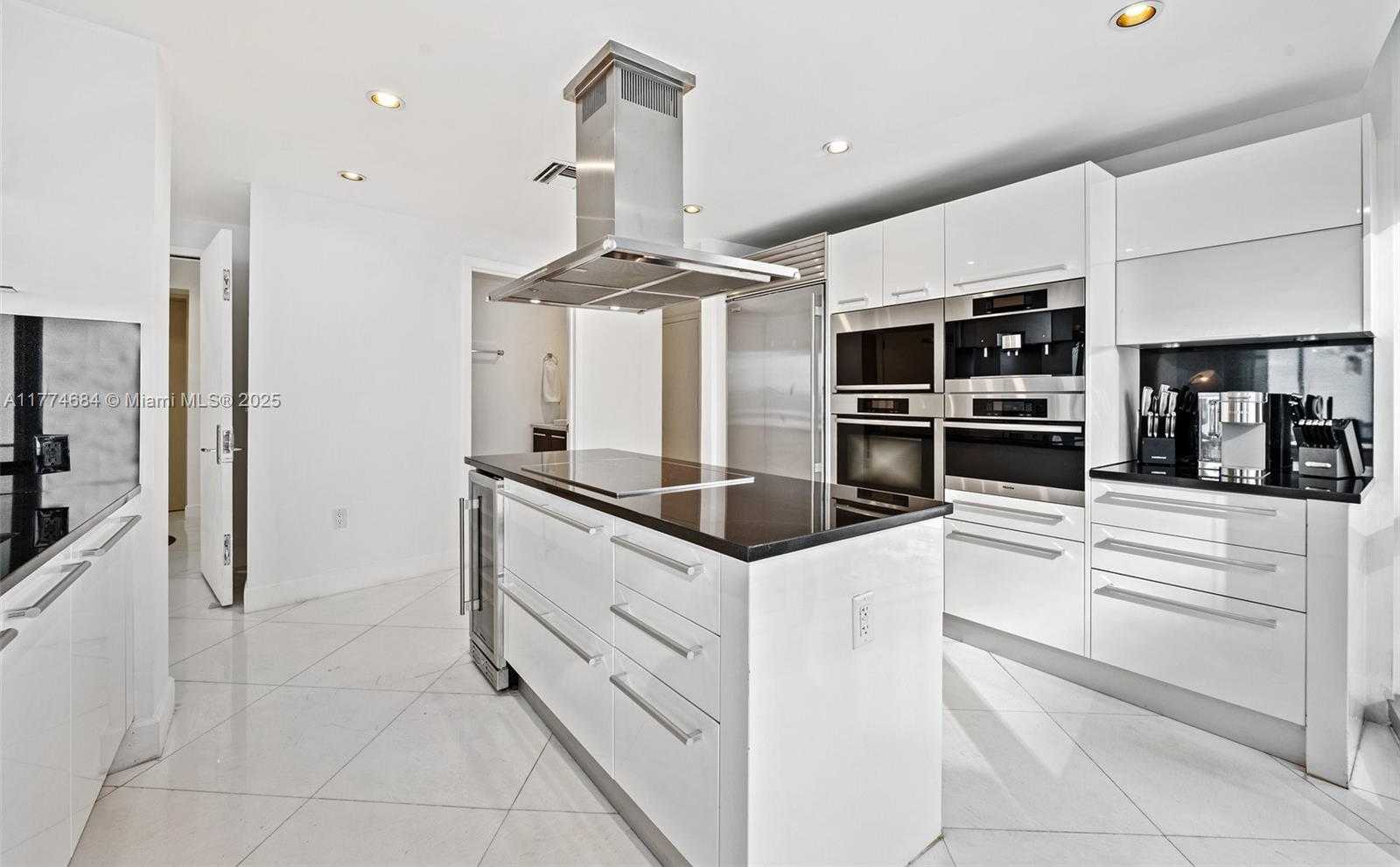 Small Image of 17121 COLLINS AVE #2108, Sunny Isles Beach Number 7