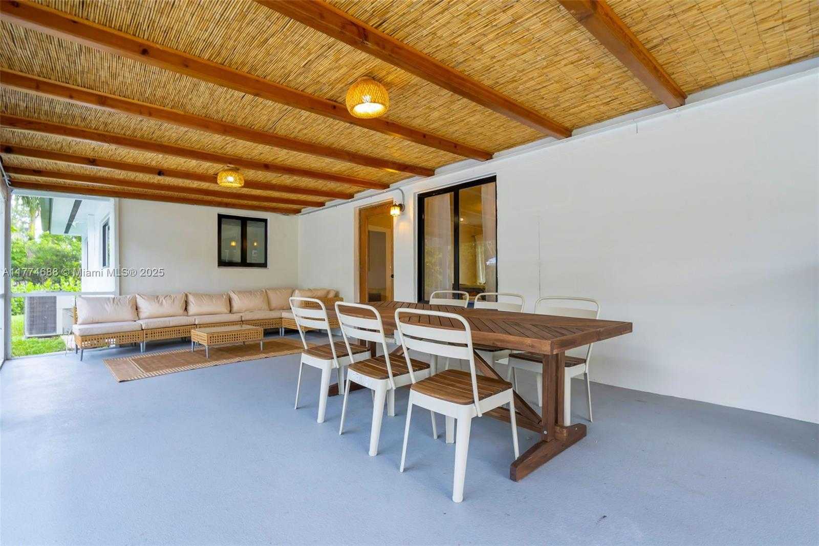 Small Image of 535 NORTH BISCAYNE RIVER DR #1, Miami Number 43