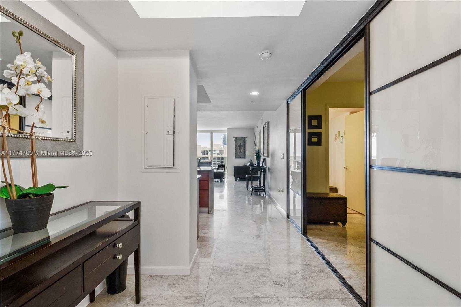 Small Image of 1830 SOUTH OCEAN DR #2104, Hallandale Beach Number 23
