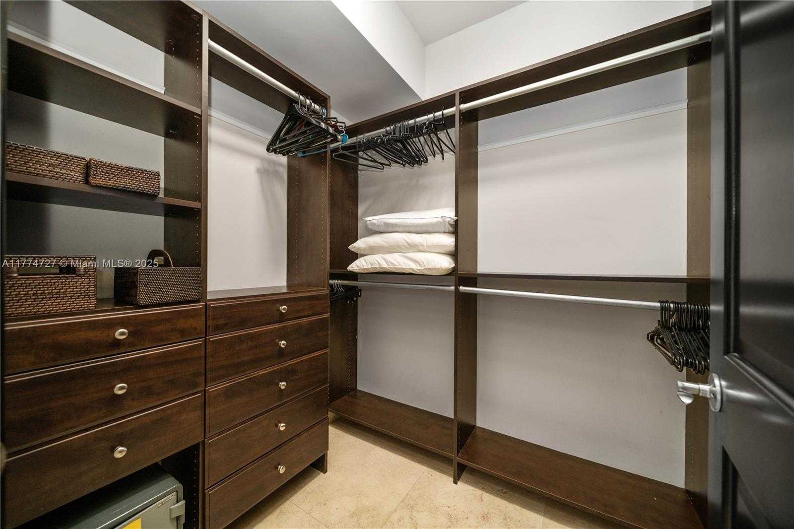 Small Image of 3330 NORTH EAST 190TH ST #2510, Aventura Number 13
