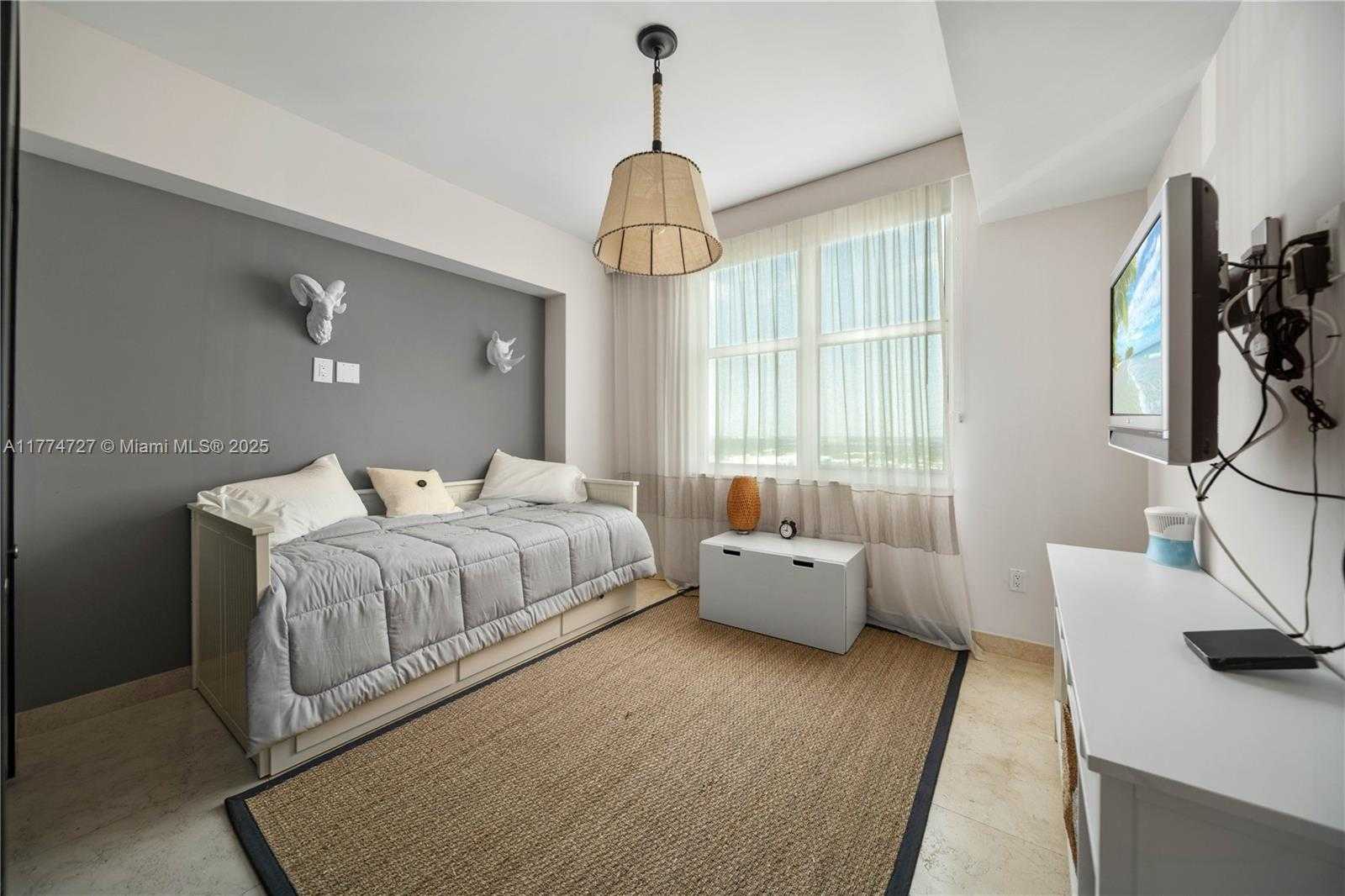 Small Image of 3330 NORTH EAST 190TH ST #2510, Aventura Number 16