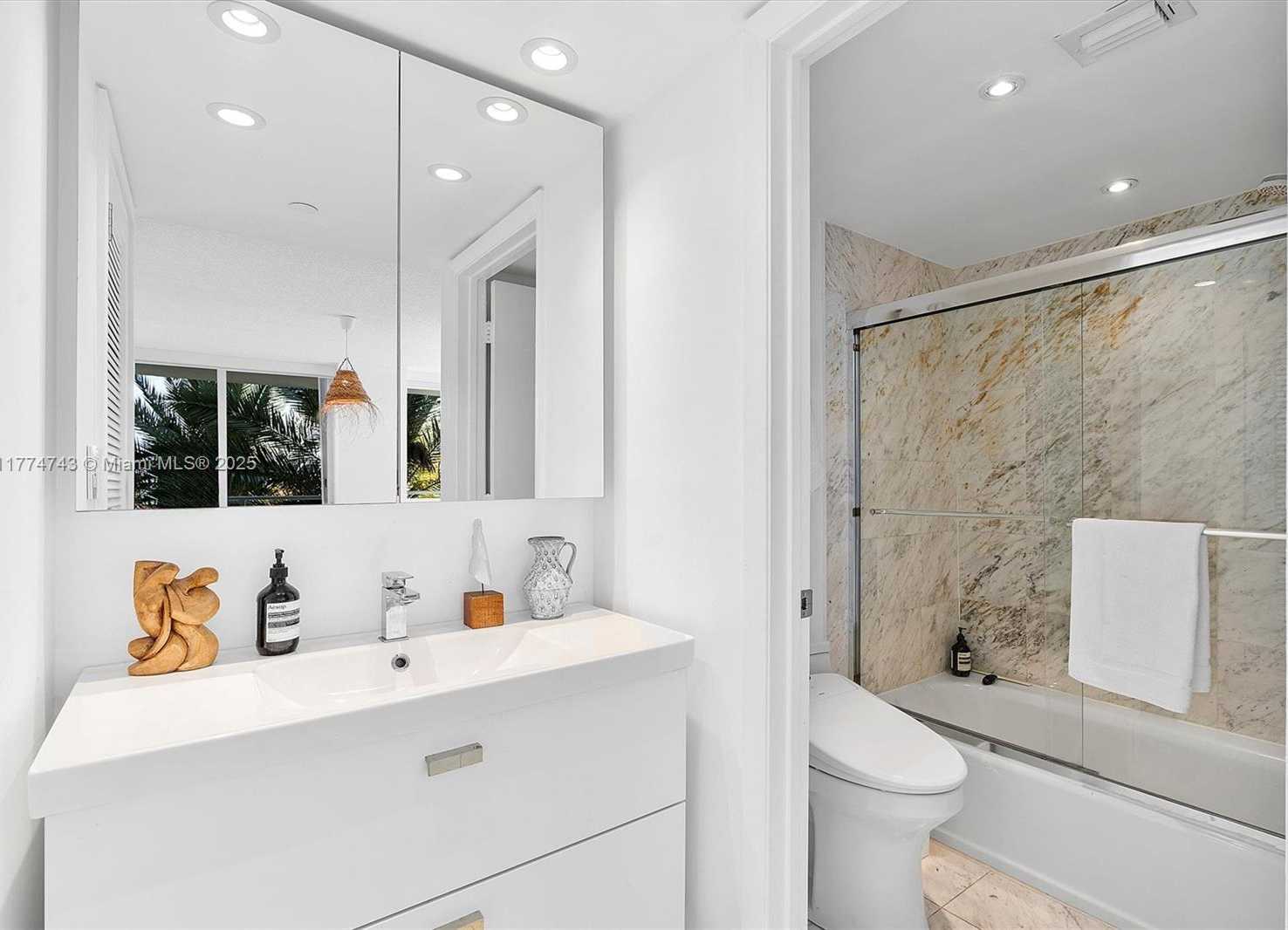 Small Image of 8911 COLLINS AVE #401, Surfside Number 14