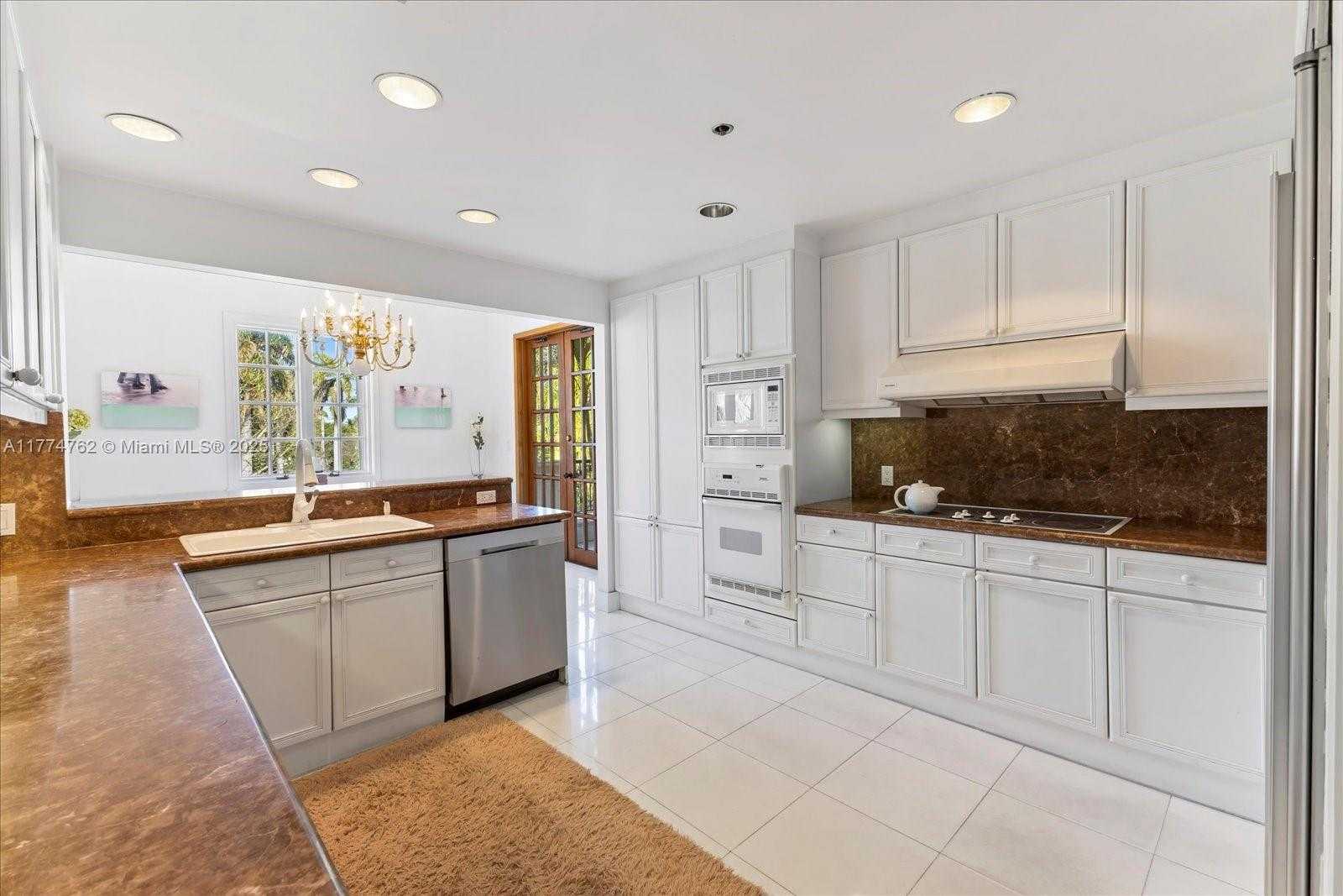 Small Image of 2134 Fisher Island Dr, Miami Beach, FL 33109, USA Number 13